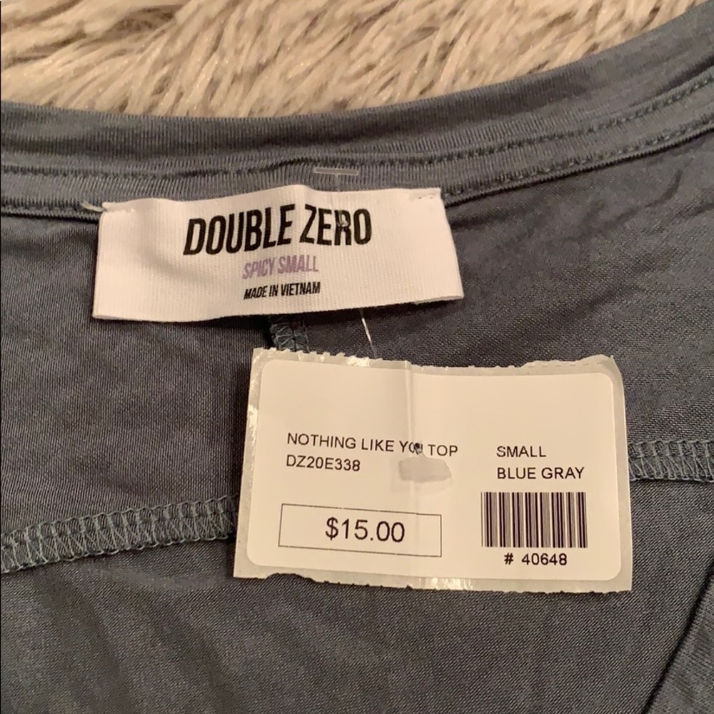⭐️2 for $18 or 3 for $25 Platinum blue tee - Picture 3 of 4